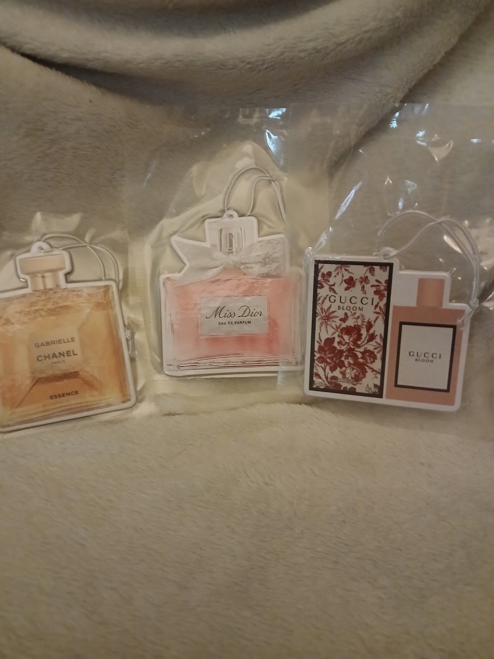 VIP 3 qty Air Fresheners Luxury - Picture 2 of 5